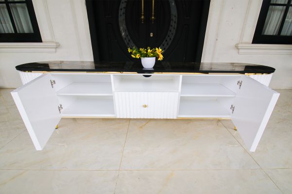 Meja TV Credenza Delvira